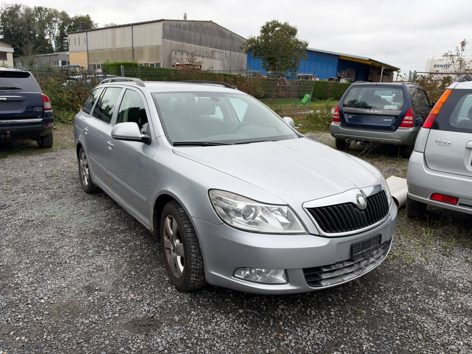 SKODA Octavia Combi 2.0 TDI Ambiente DSG-image-1