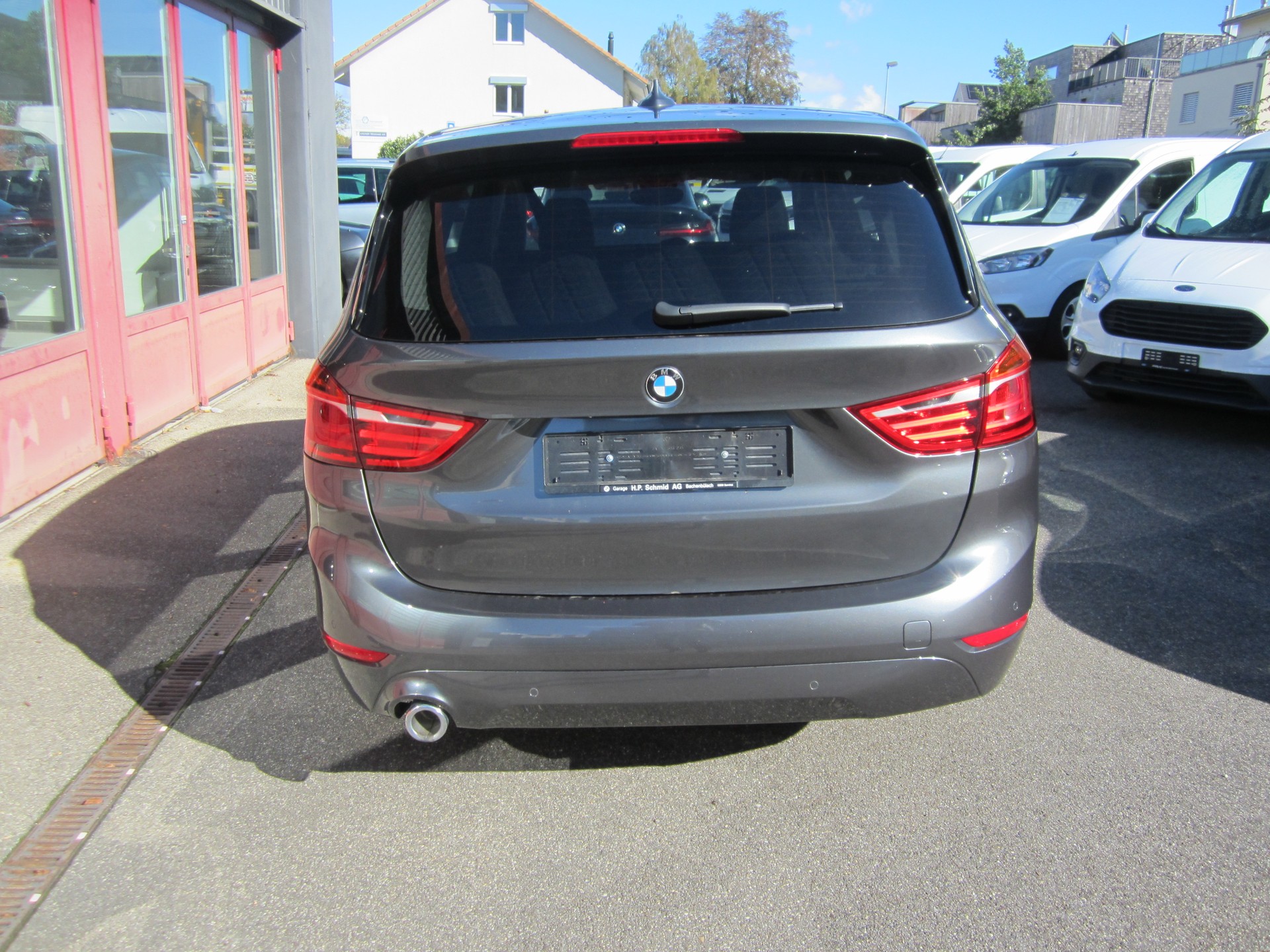 BMW 216d Gran Tourer DKG-image-9