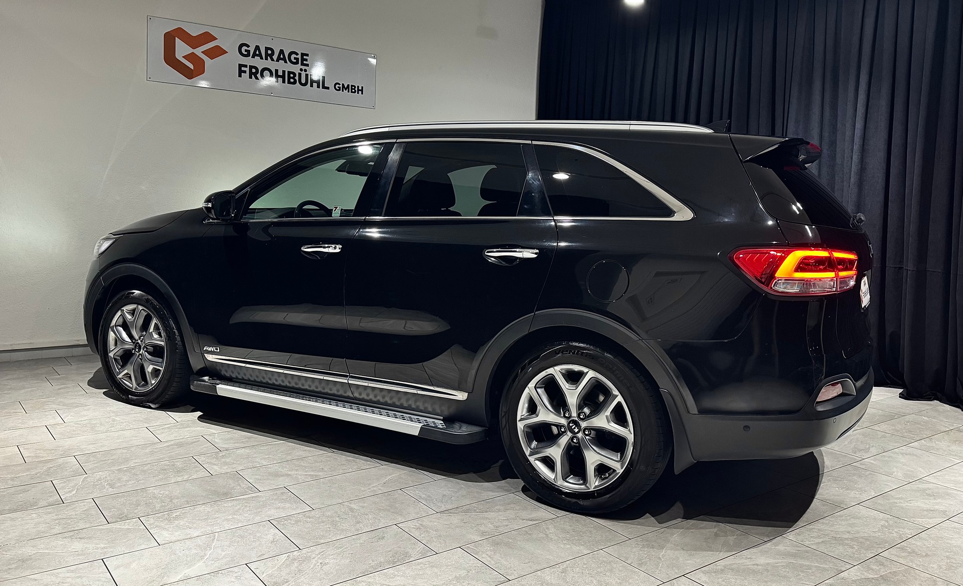 KIA Sorento 2.2 CRDI Style 5P. Automatic-image-8