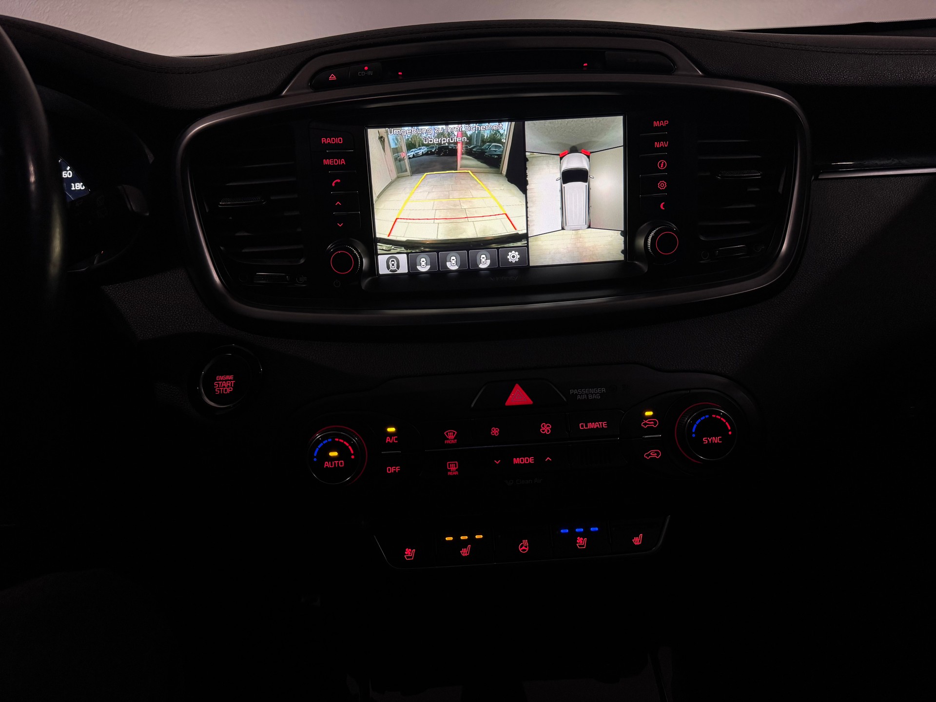 KIA Sorento 2.2 CRDI Style 5P. Automatic-image-18