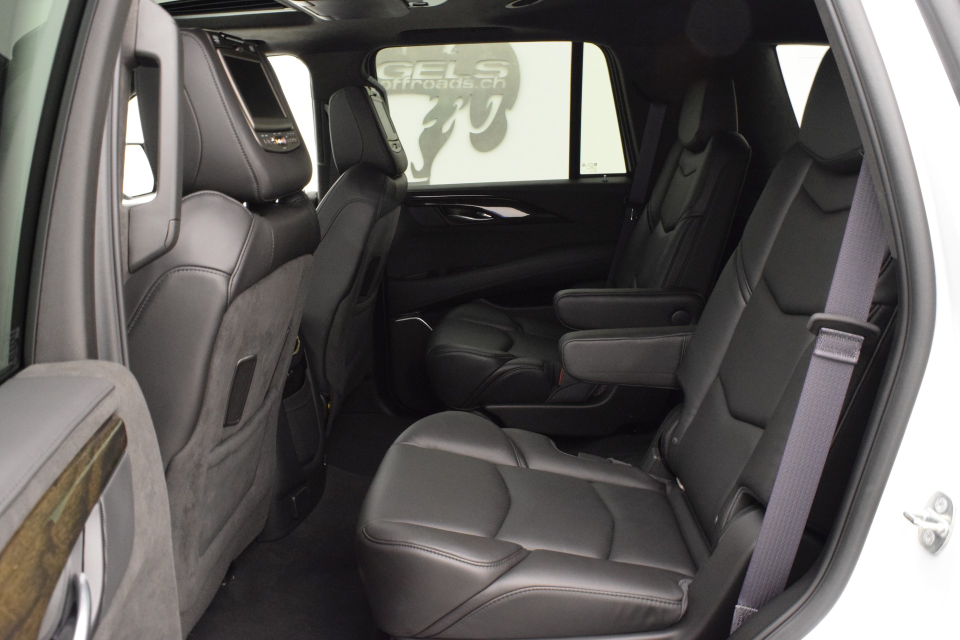 CADILLAC Escalade 6.2 Platinum-image-14