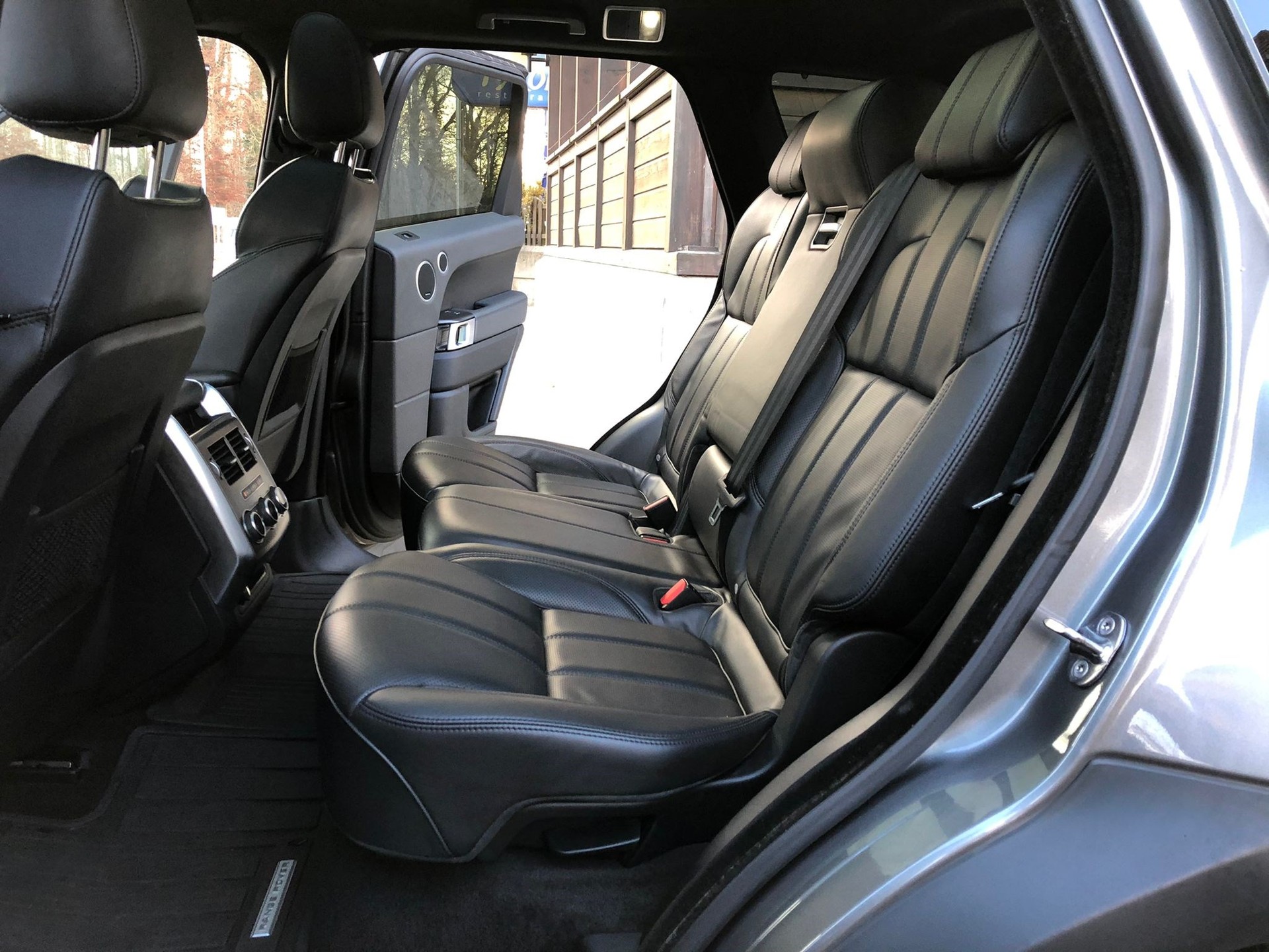 LAND ROVER Range Rover Sport 4.4 SDV8 HSE Dynamic Automatic-image-11