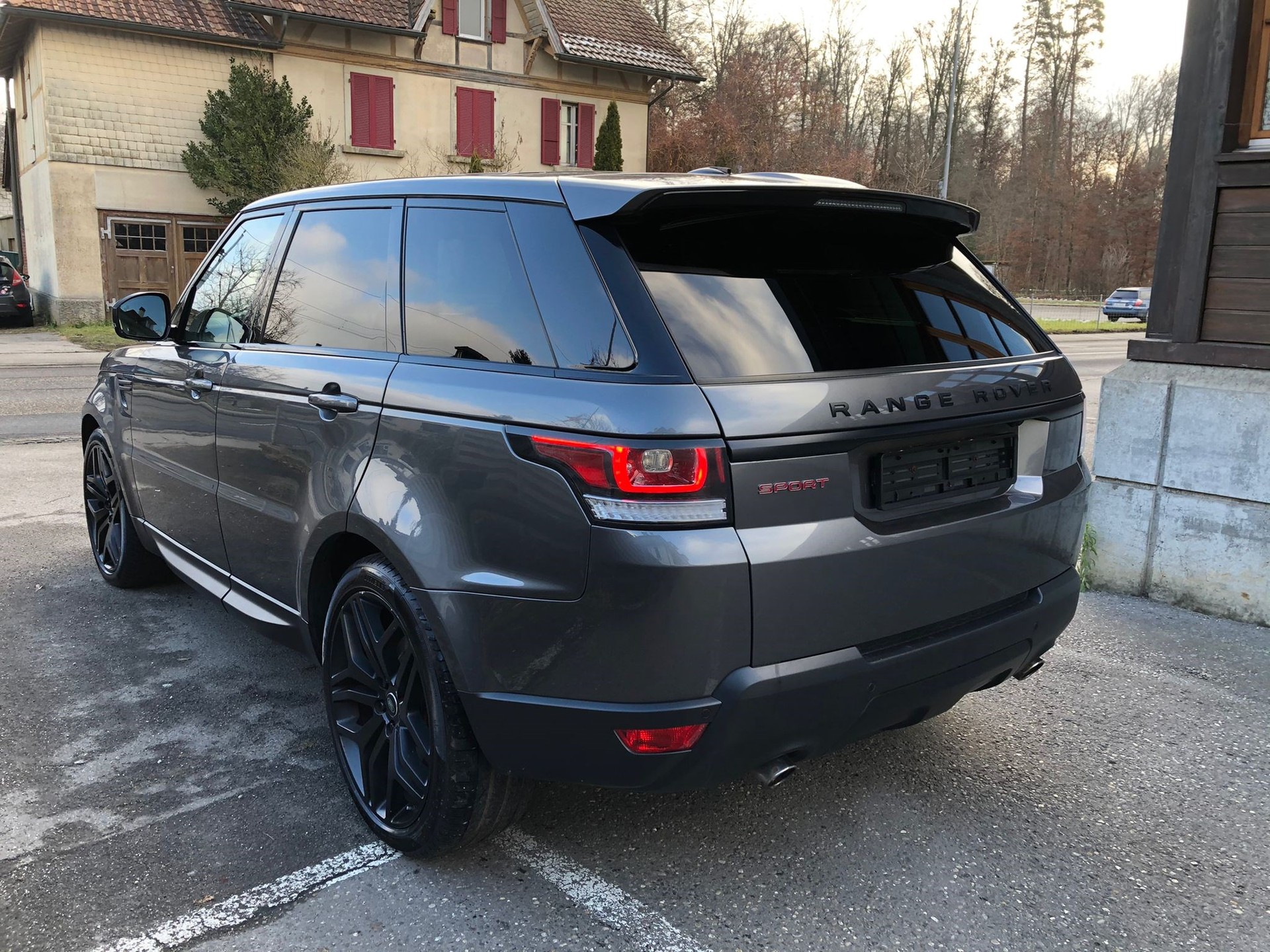 LAND ROVER Range Rover Sport 4.4 SDV8 HSE Dynamic Automatic-image-3