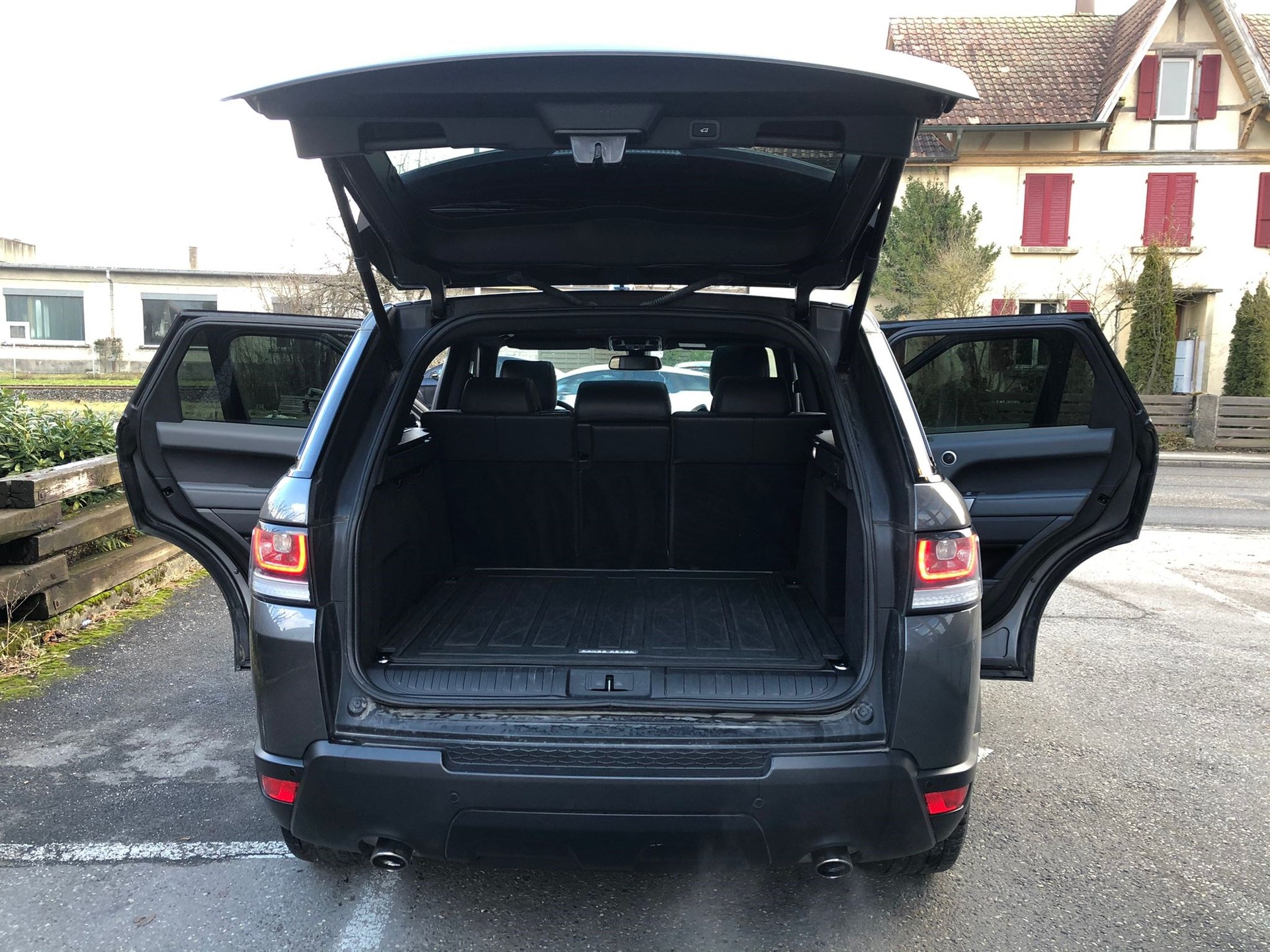 LAND ROVER Range Rover Sport 4.4 SDV8 HSE Dynamic Automatic-image-6