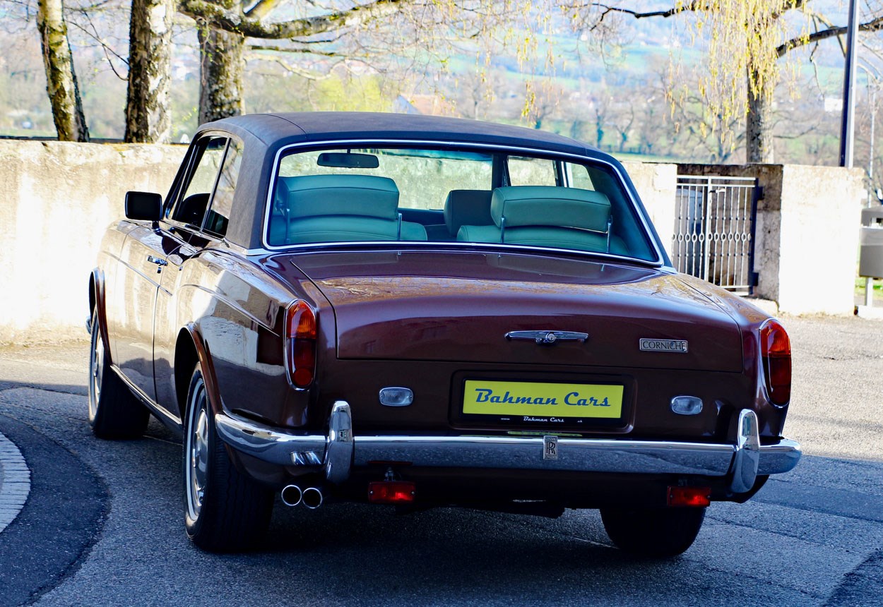 ROLLS-ROYCE CORNICHE Coupé-showroom-element-1