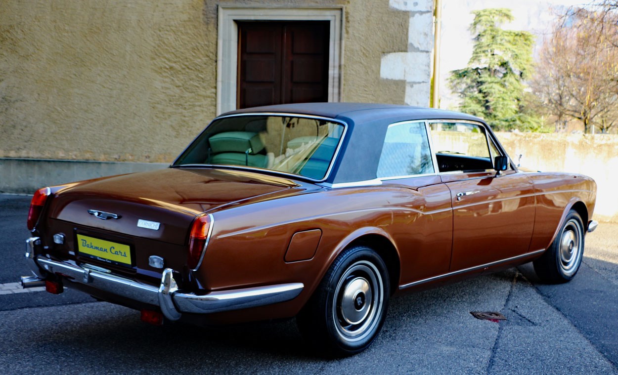 ROLLS-ROYCE CORNICHE Coupé-showroom-element-3