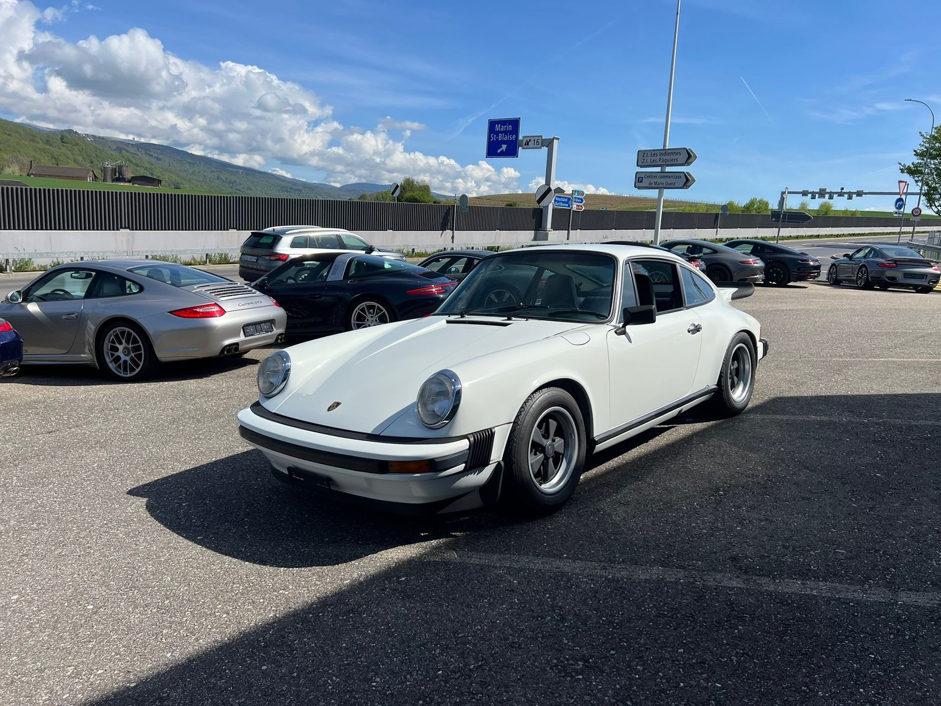 PORSCHE 911 Carrera 2.7-image-3