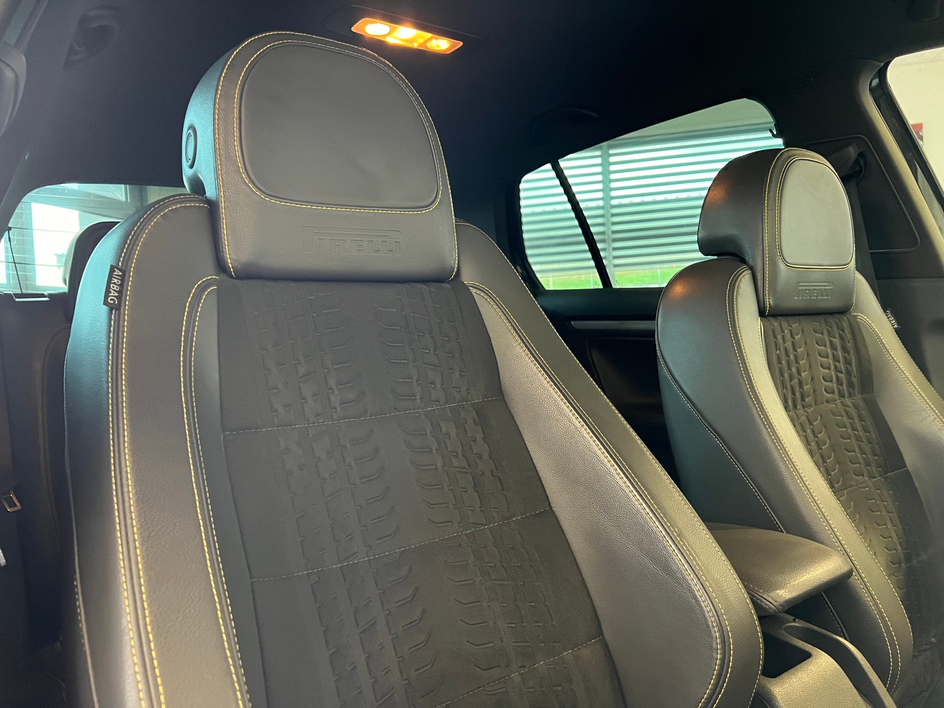 VW Golf 2.0 TFSI GTI Pirelli ⭐️-image-14