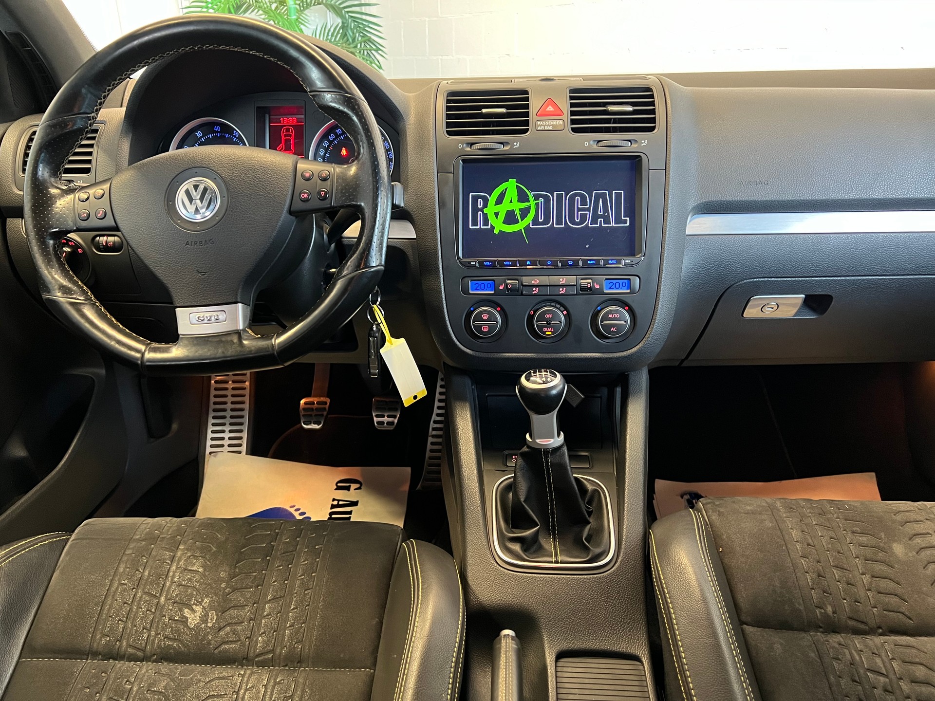 VW Golf 2.0 TFSI GTI Pirelli ⭐️-image-9