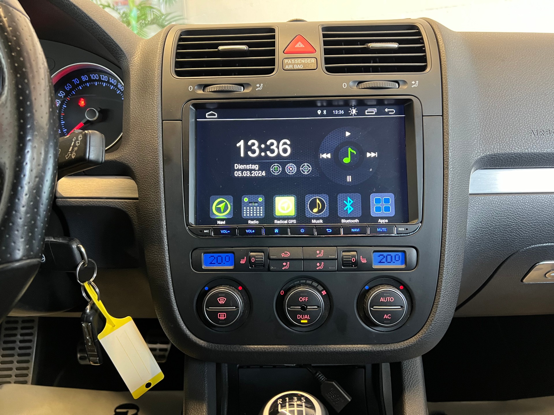 VW Golf 2.0 TFSI GTI Pirelli ⭐️-image-13