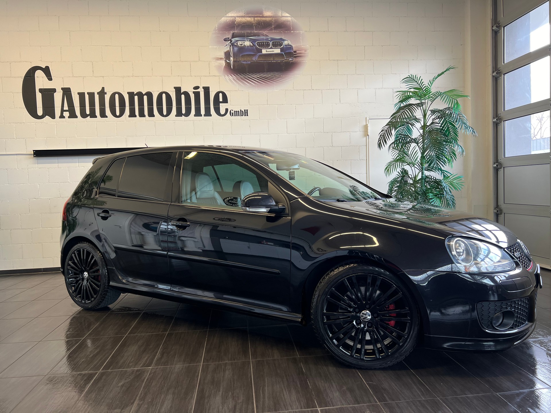 VW Golf 2.0 TFSI GTI Pirelli ⭐️-image-2