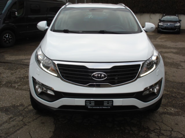 KIA Sportage 2.0 CRDi Style 4WD Automatic-image-0