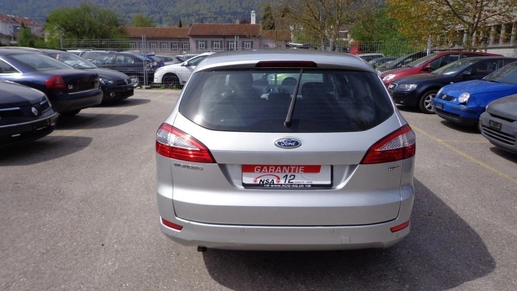 FORD Mondeo 2.0 TDCi 16V Carving * Klimaauto ** Tempomat ** Park Sensor v&h ** Frisch Ab MFK-image-8