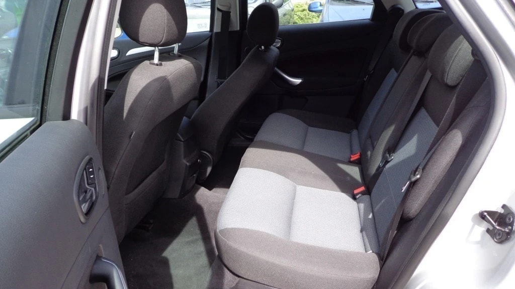 FORD Mondeo 2.0 TDCi 16V Carving * Klimaauto ** Tempomat ** Park Sensor v&h ** Frisch Ab MFK-image-3