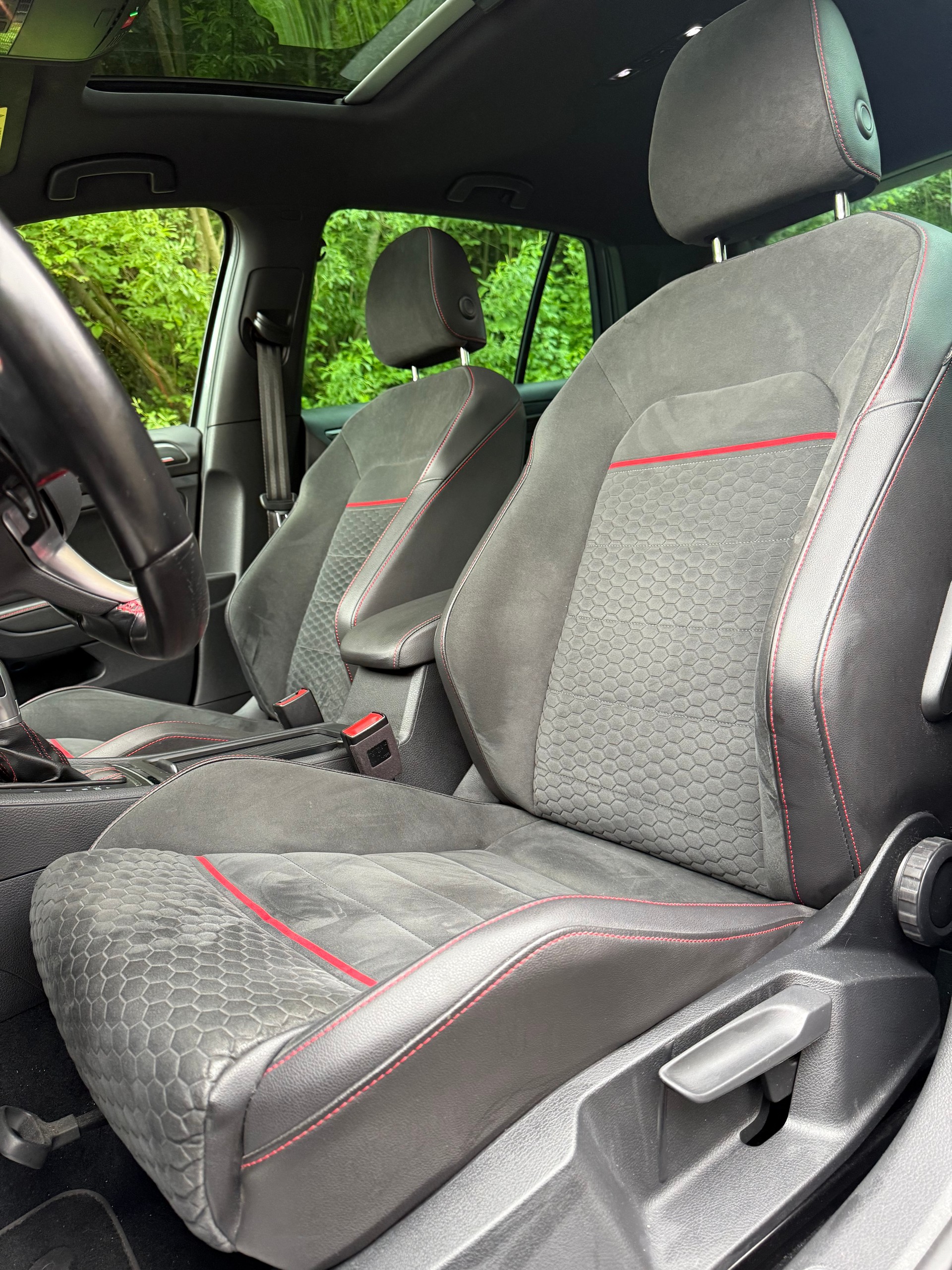 VW Golf 2.0 TSI GTI Performance DSG-image-6