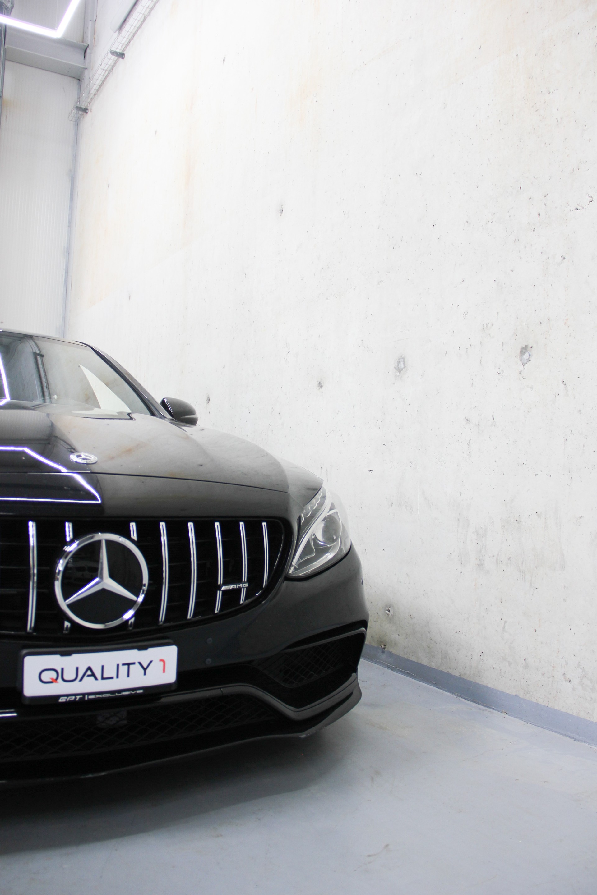 MERCEDES-BENZ C 63 AMG-image-8