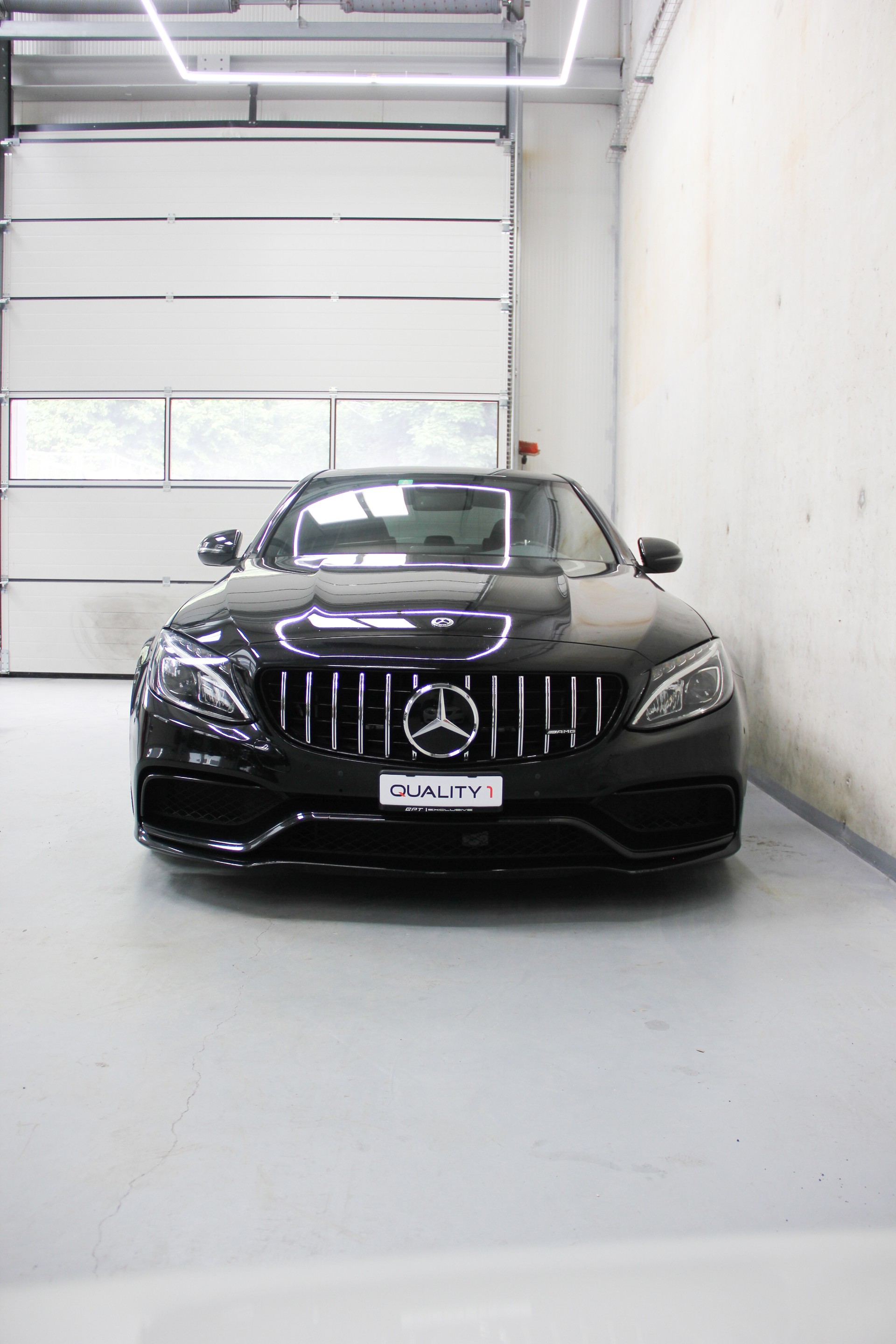 MERCEDES-BENZ C 63 AMG-image-12