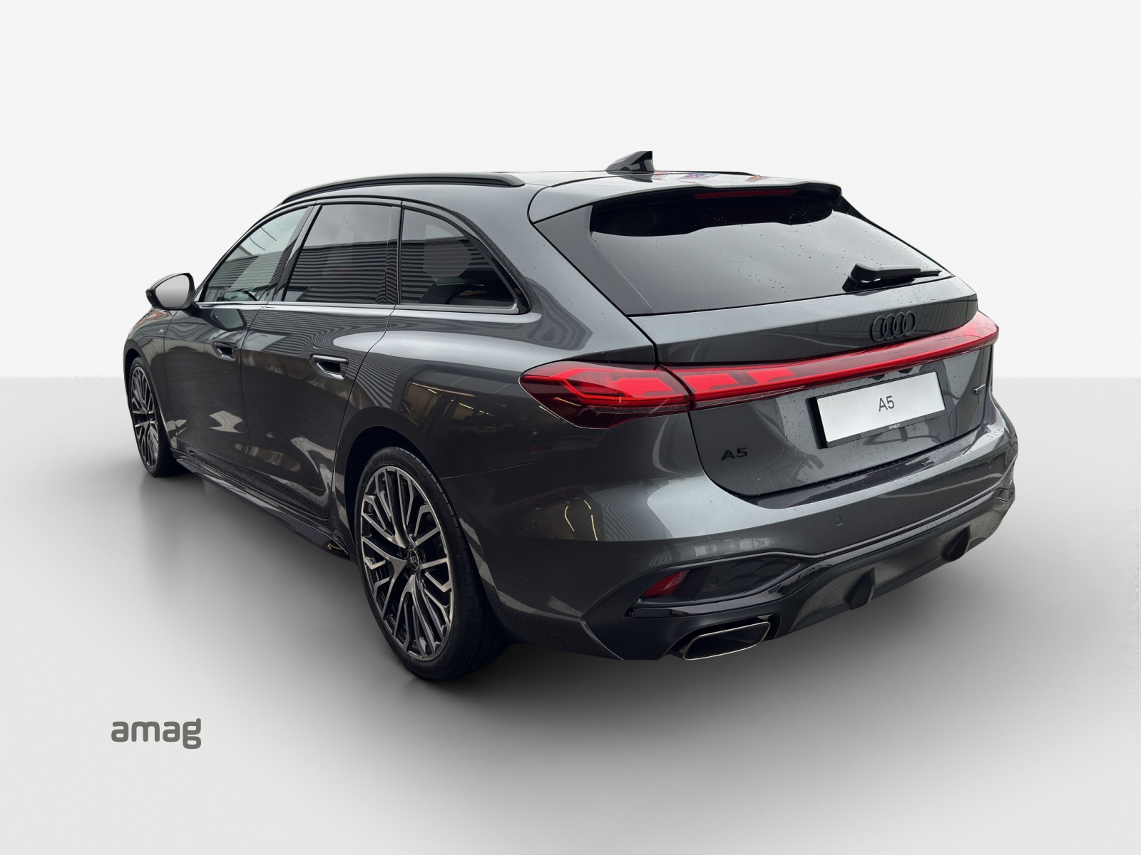 AUDI A5 Avant TFSI quattro 150 kW S tronic-image-2