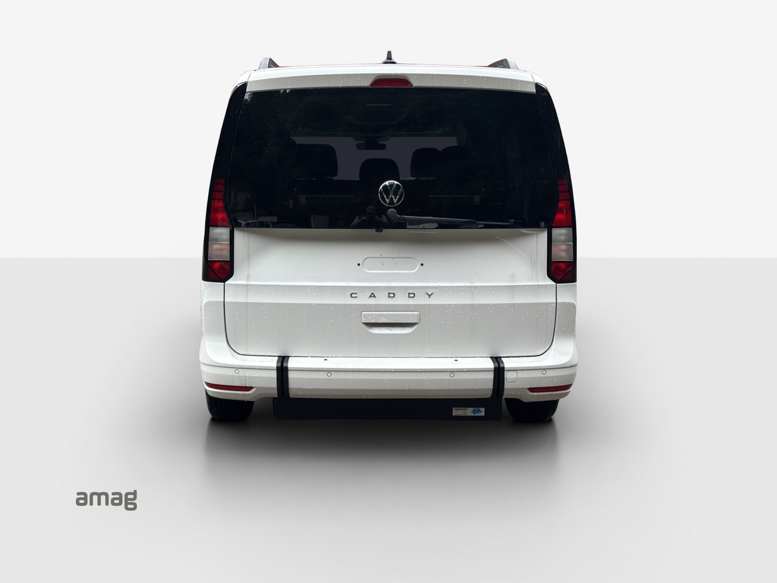 VW Caddy Maxi mit Rollstuhlumbau-image-3