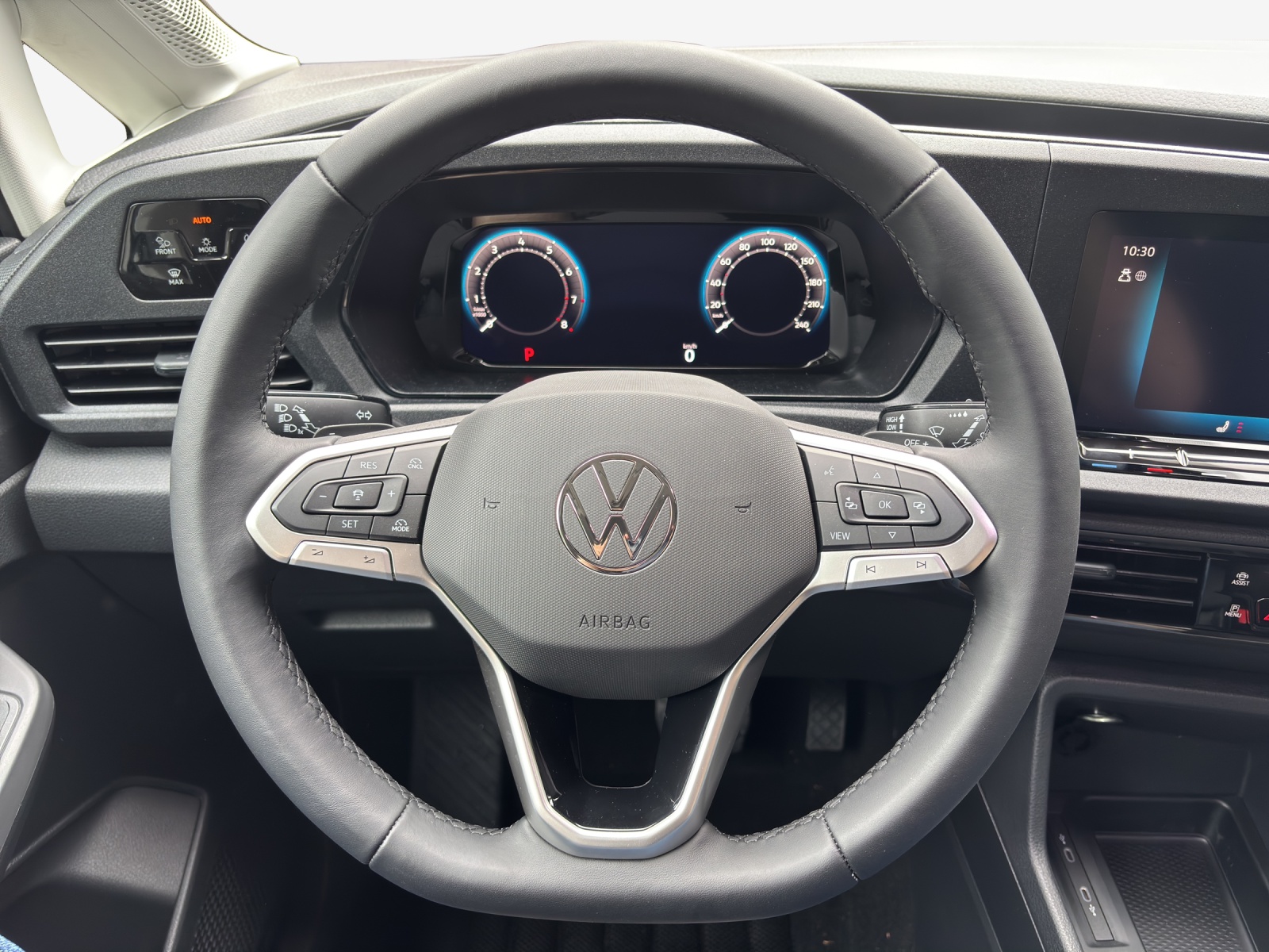 VW Caddy Maxi mit Rollstuhlumbau-image-9