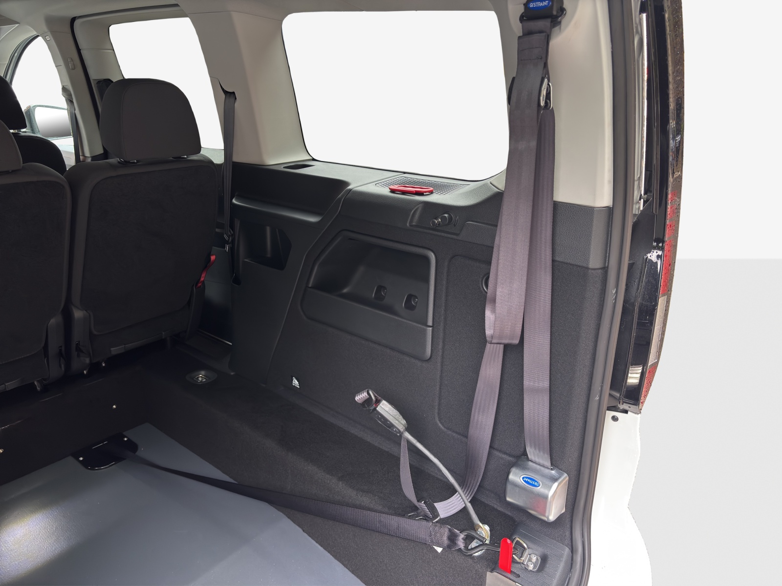 VW Caddy Maxi 1.5 TSI Liberty DSG-image-15