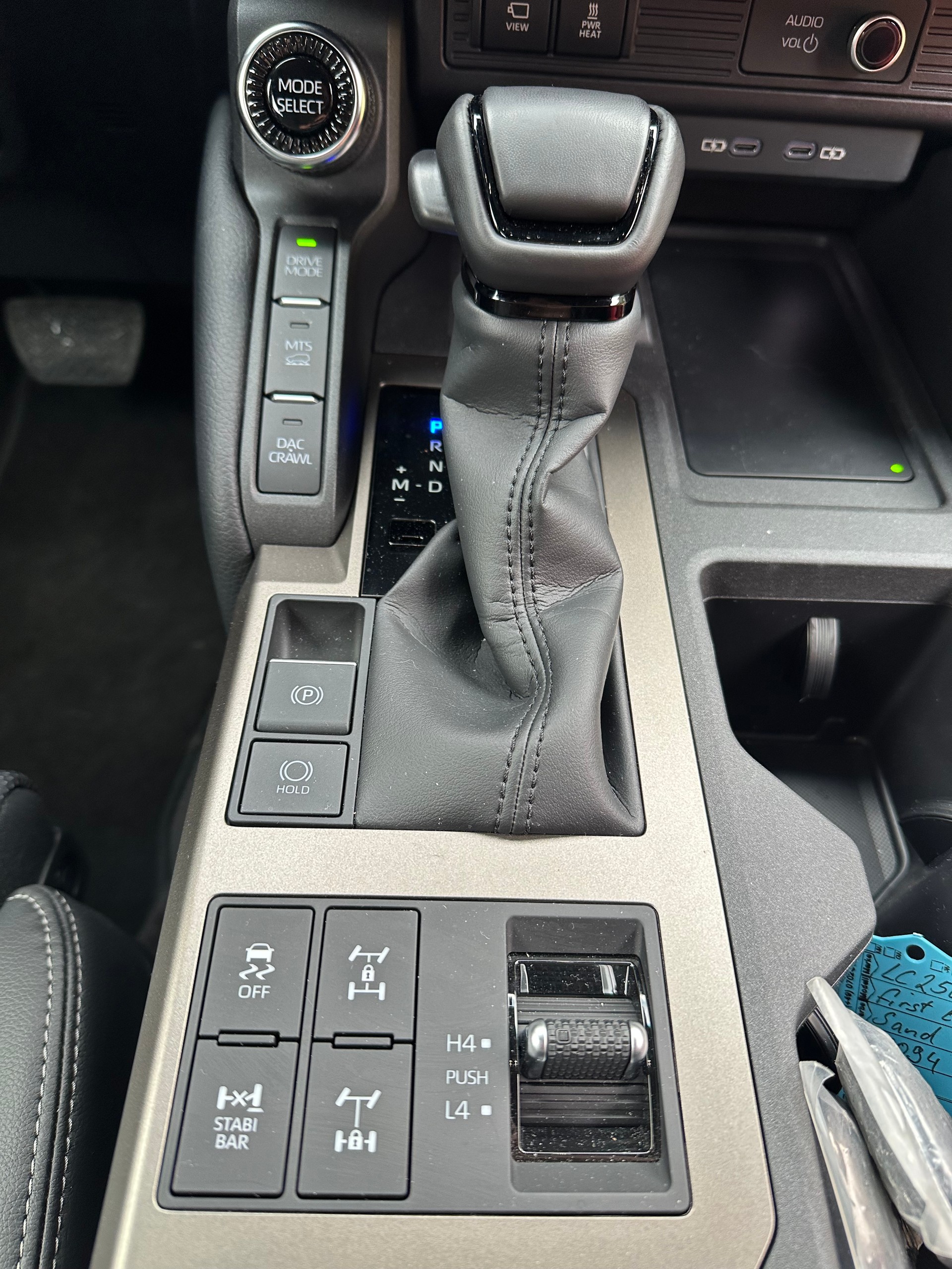 TOYOTA Land Cruiser 2.8TD First Edition-image-12