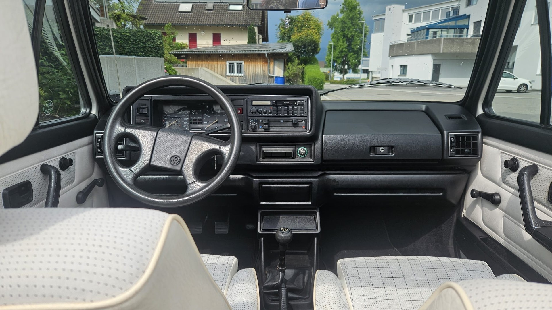 VW Golf Cabriolet 1800 GL Quartett/Special/White-image-0
