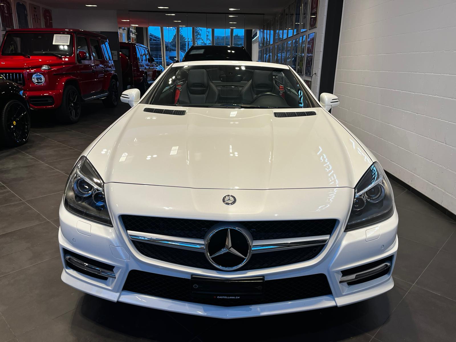 MERCEDES-BENZ SLK 250 7G-Tronic-showroom-element-3