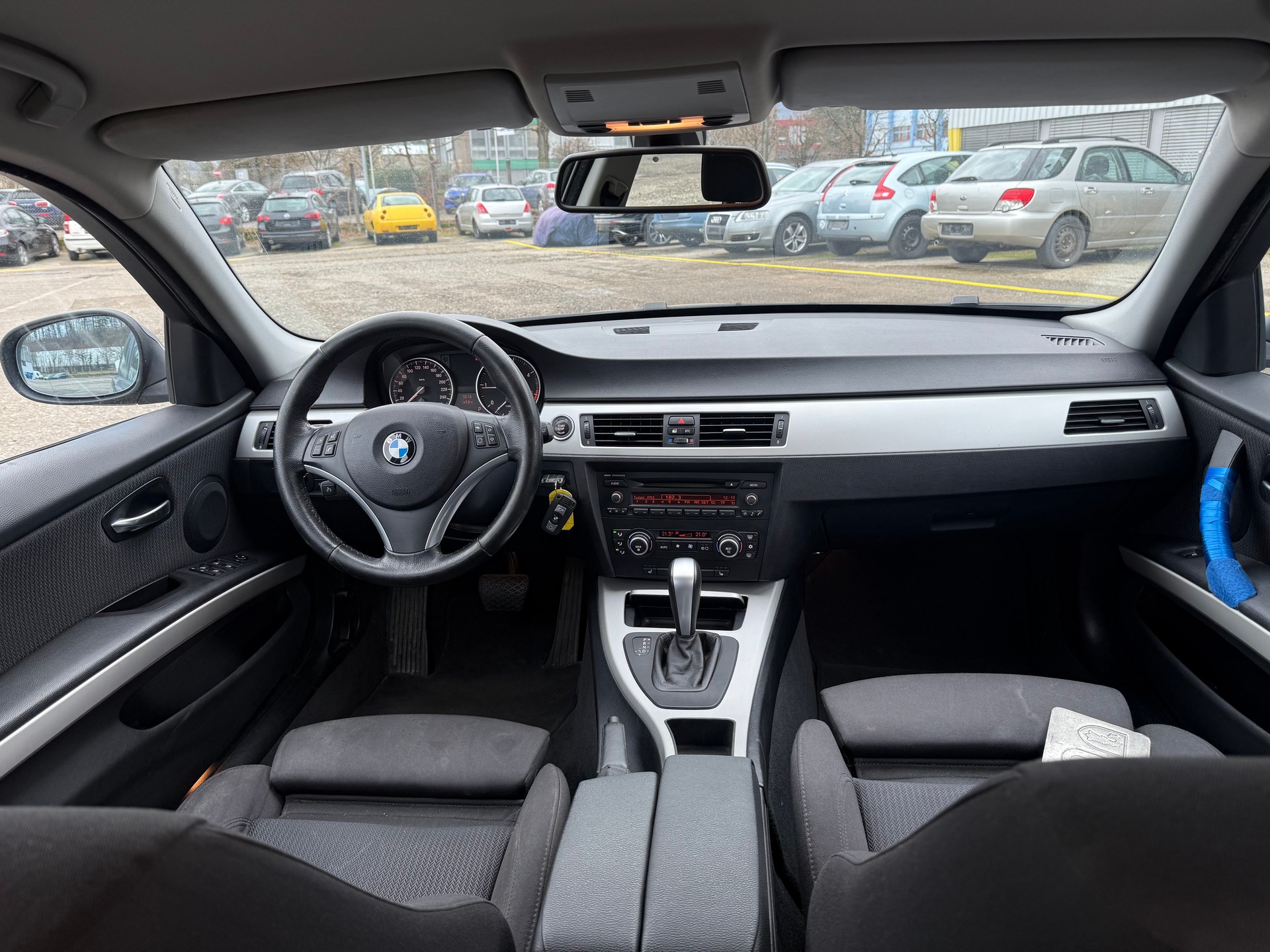 BMW 320d xDrive Touring Steptronic-image-6