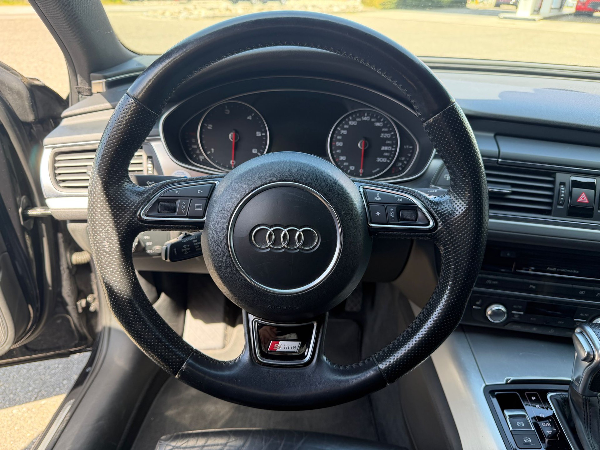 AUDI A6 Limousine 3.0 TDI V6 quattro S-tronic-image-15
