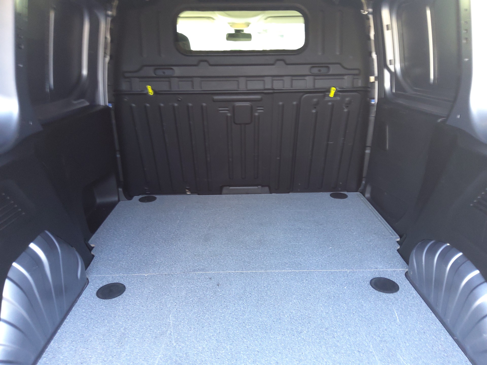FIAT E-Doblo L1 50kWh 800kg Launch Edition-image-4
