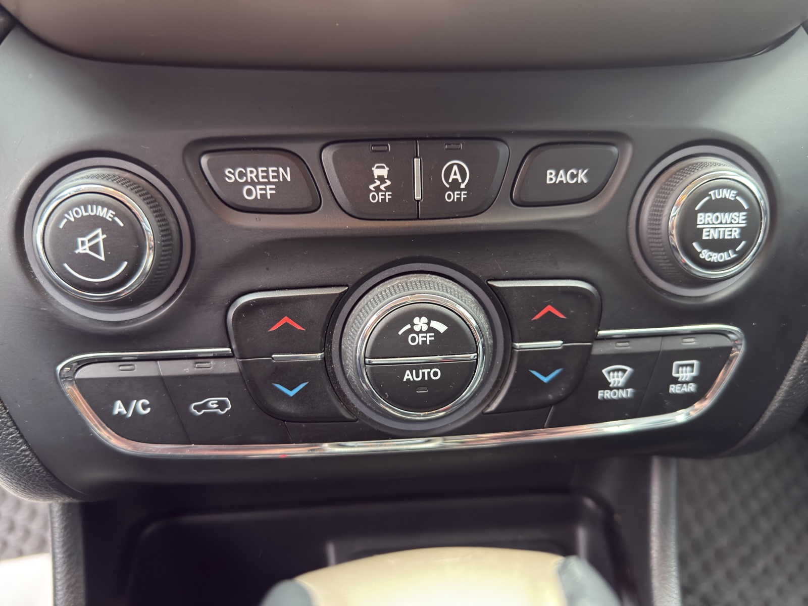 JEEP Cherokee 2.2TD Limited AWD 9ATX AD-image-15