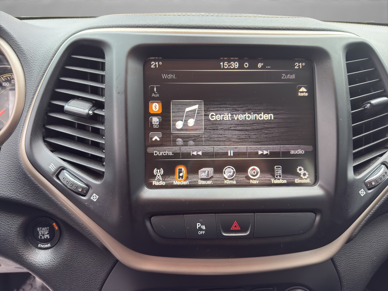 JEEP Cherokee 2.2TD Limited AWD 9ATX AD-image-14