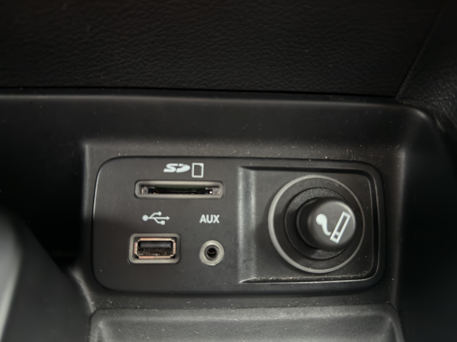 JEEP Cherokee 2.2TD Limited AWD 9ATX AD-image-26