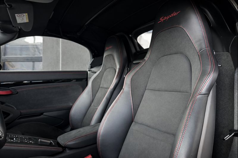 PORSCHE 718 Spyder PDK-image-12