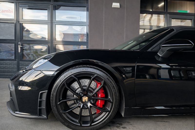 PORSCHE 718 Spyder PDK-image-6