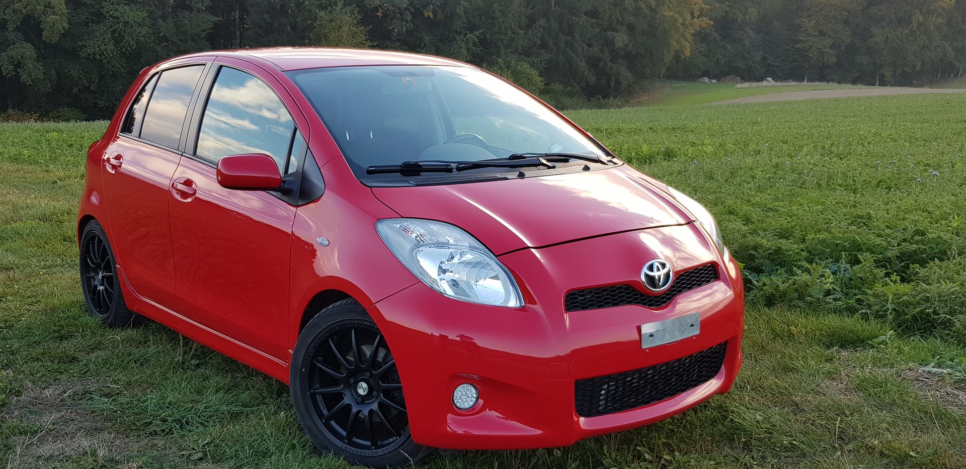 TOYOTA Yaris 1.8 TS Bemani 215PS