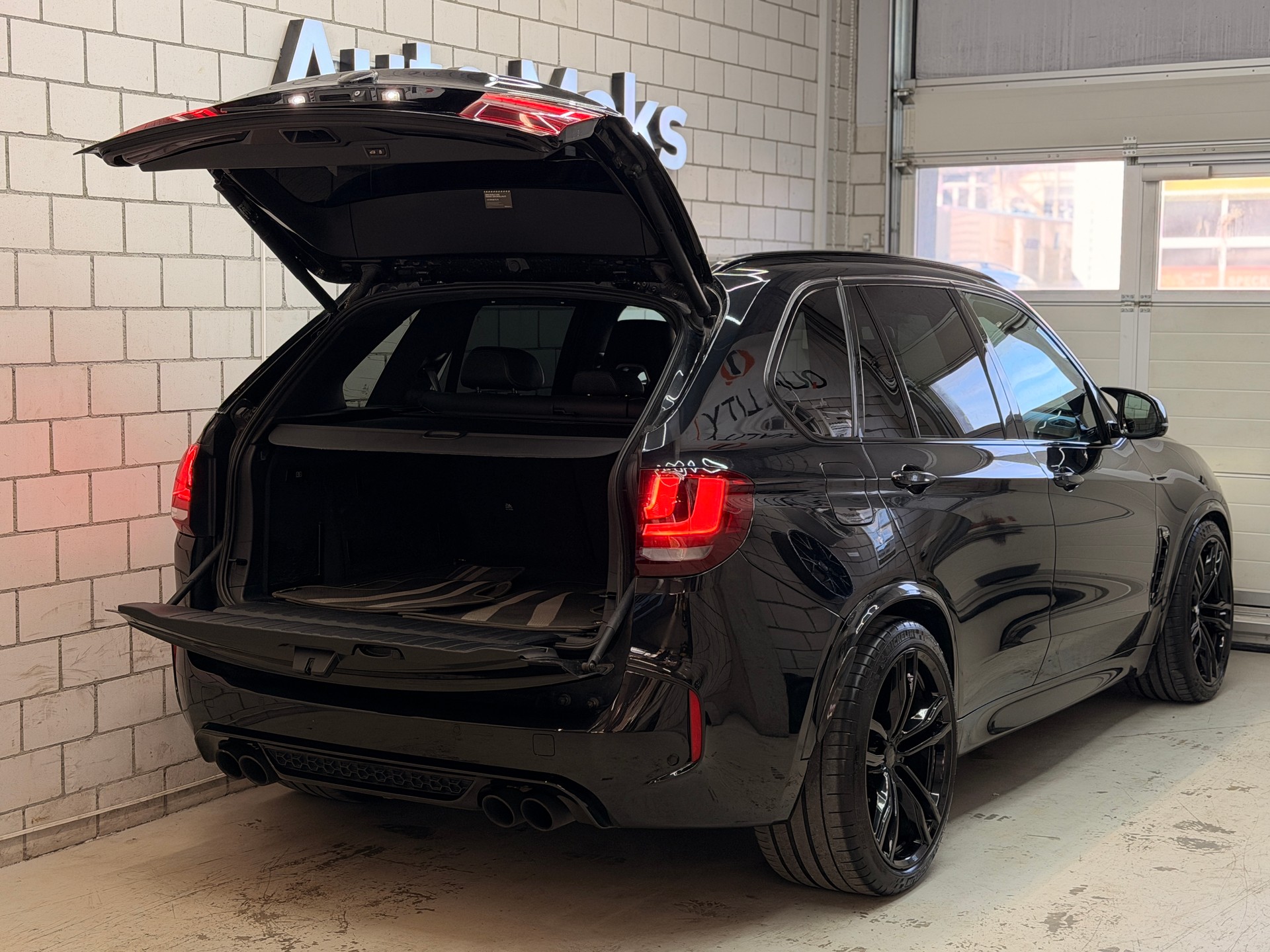 BMW X5M Steptronic-image-4