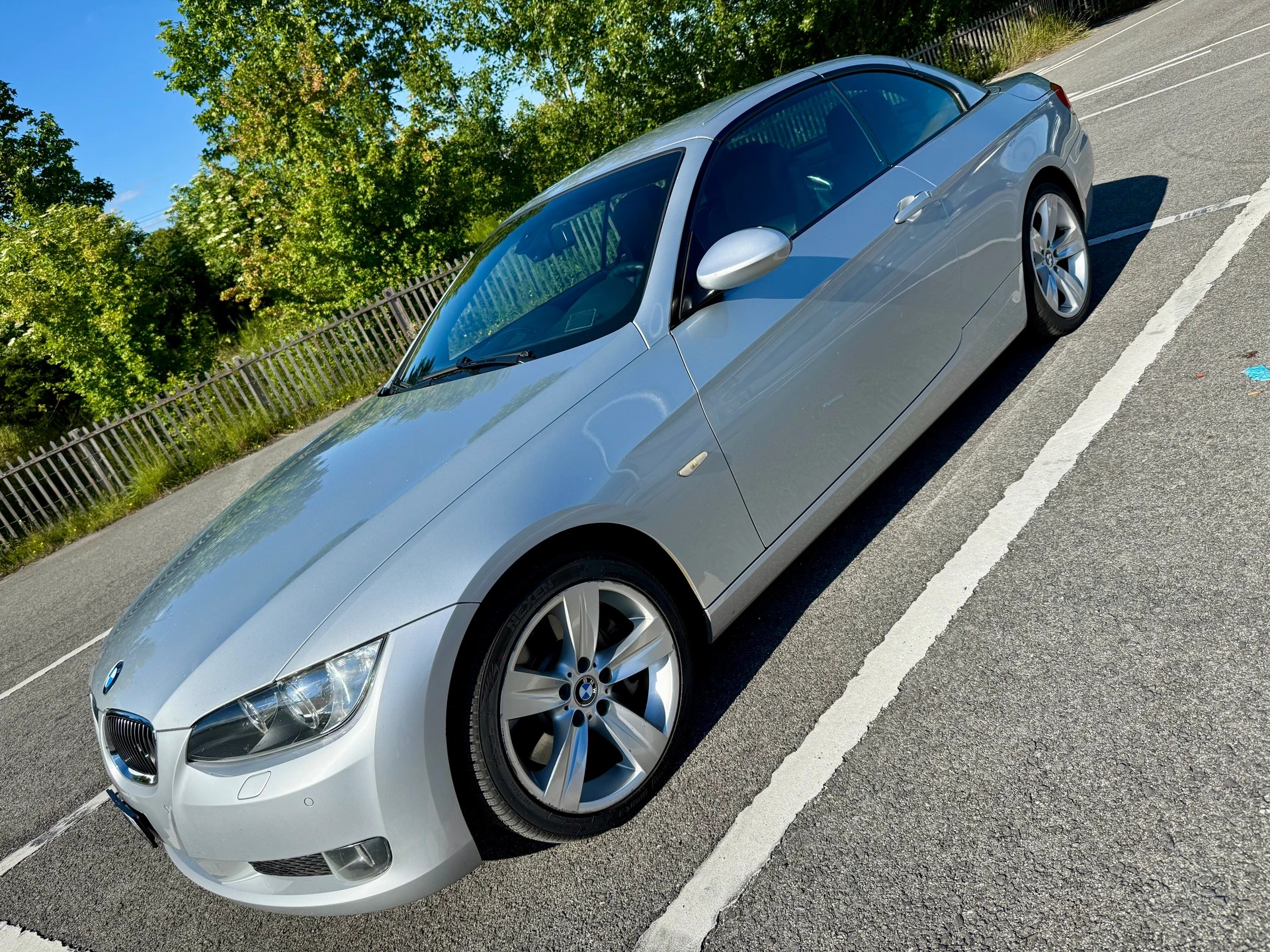 SEAT BMW 330i Cabriolet-image-1