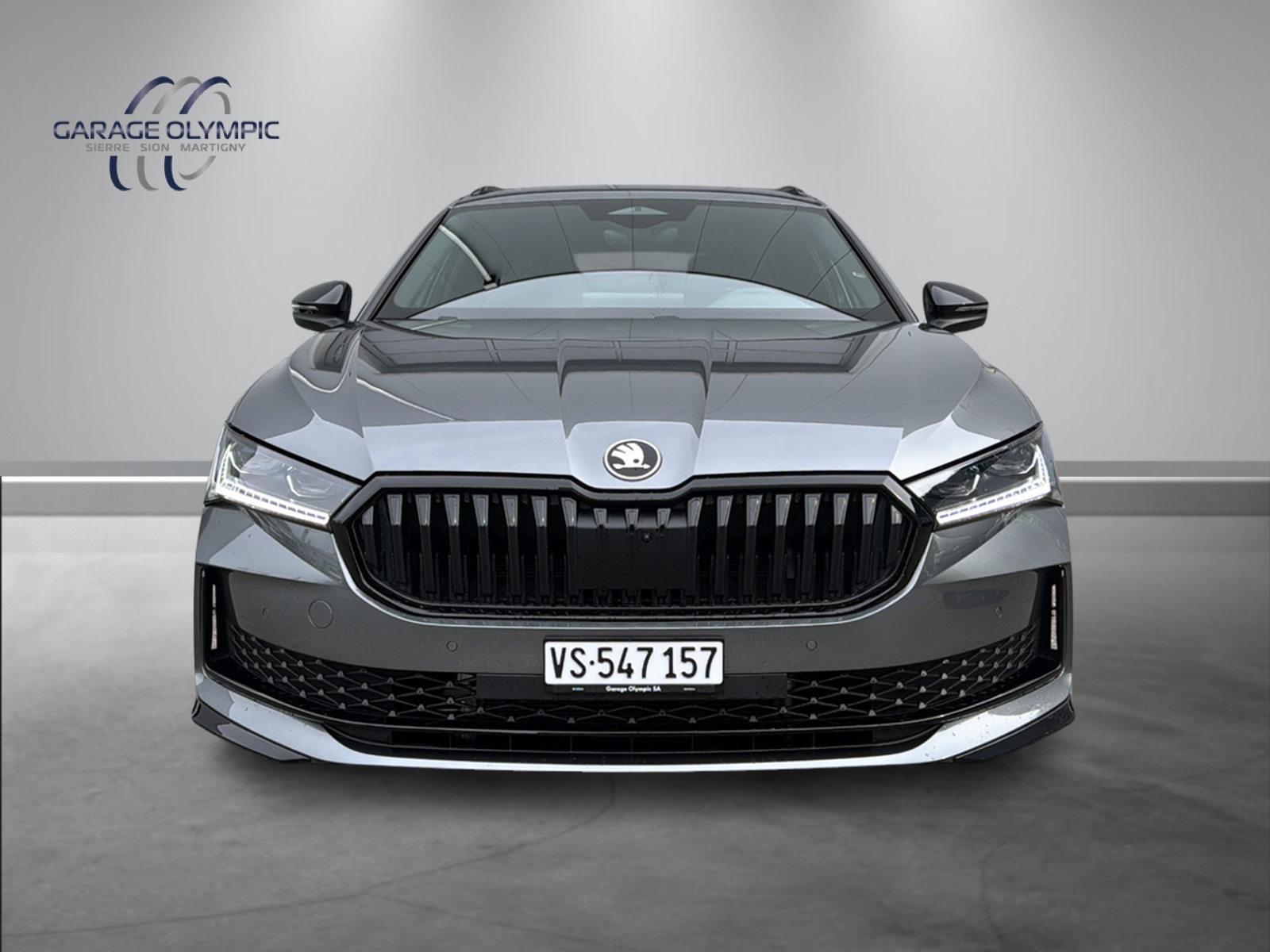 SKODA Superb Sportline IV hybride-image-1