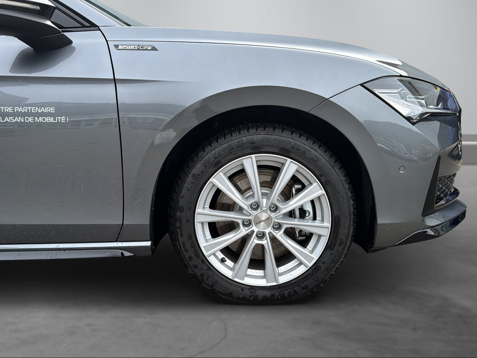 SKODA Superb Sportline IV hybride-image-13