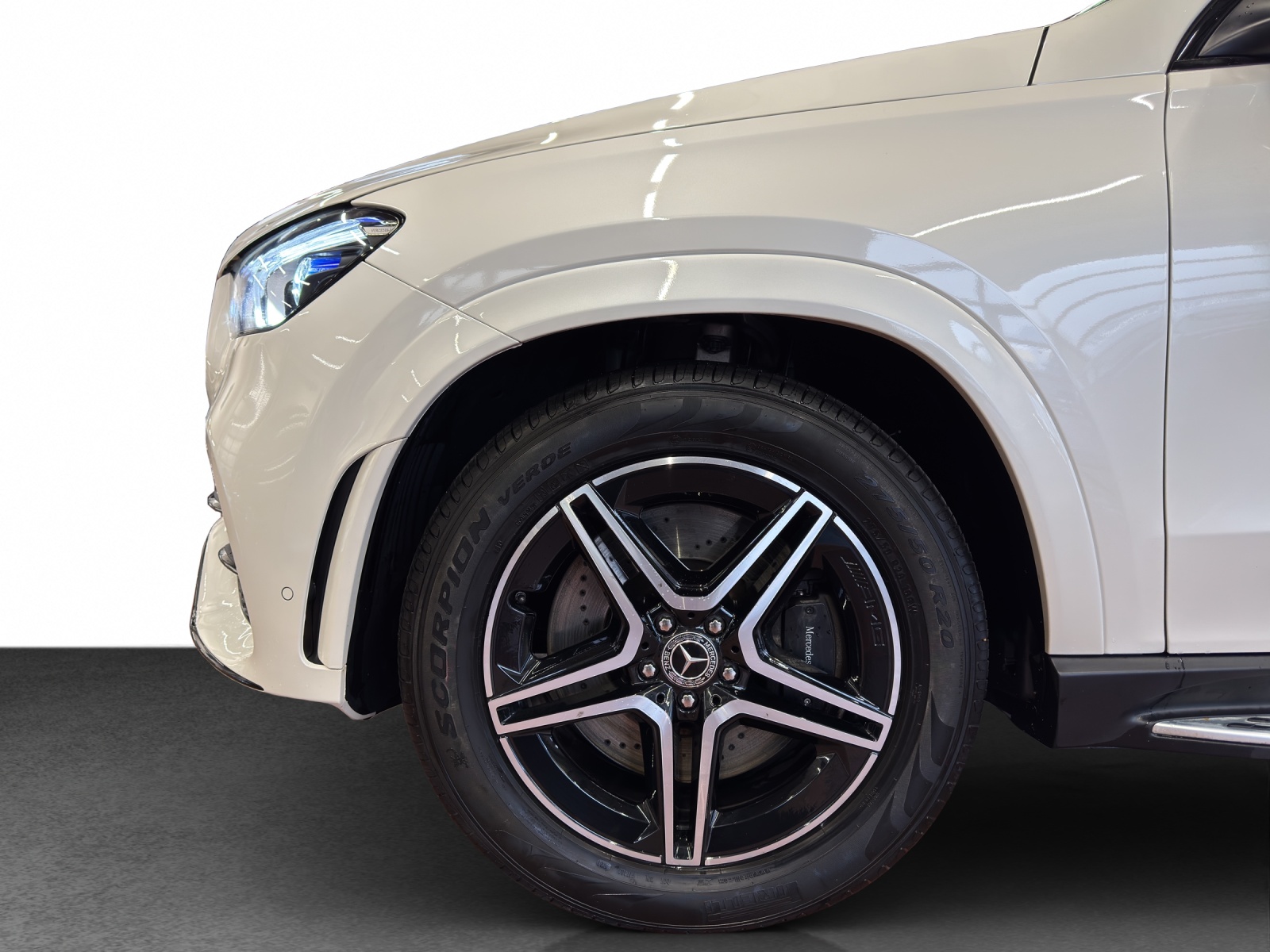 MERCEDES-BENZ GLE 450 AMG Line 4Matic-image-21