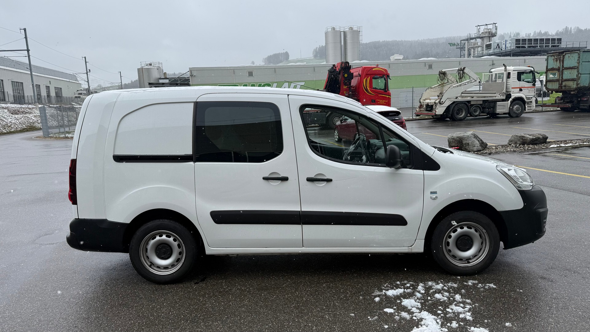 CITROEN Berlingo 1.6 BlueHDi 100 S&S Business-image-8