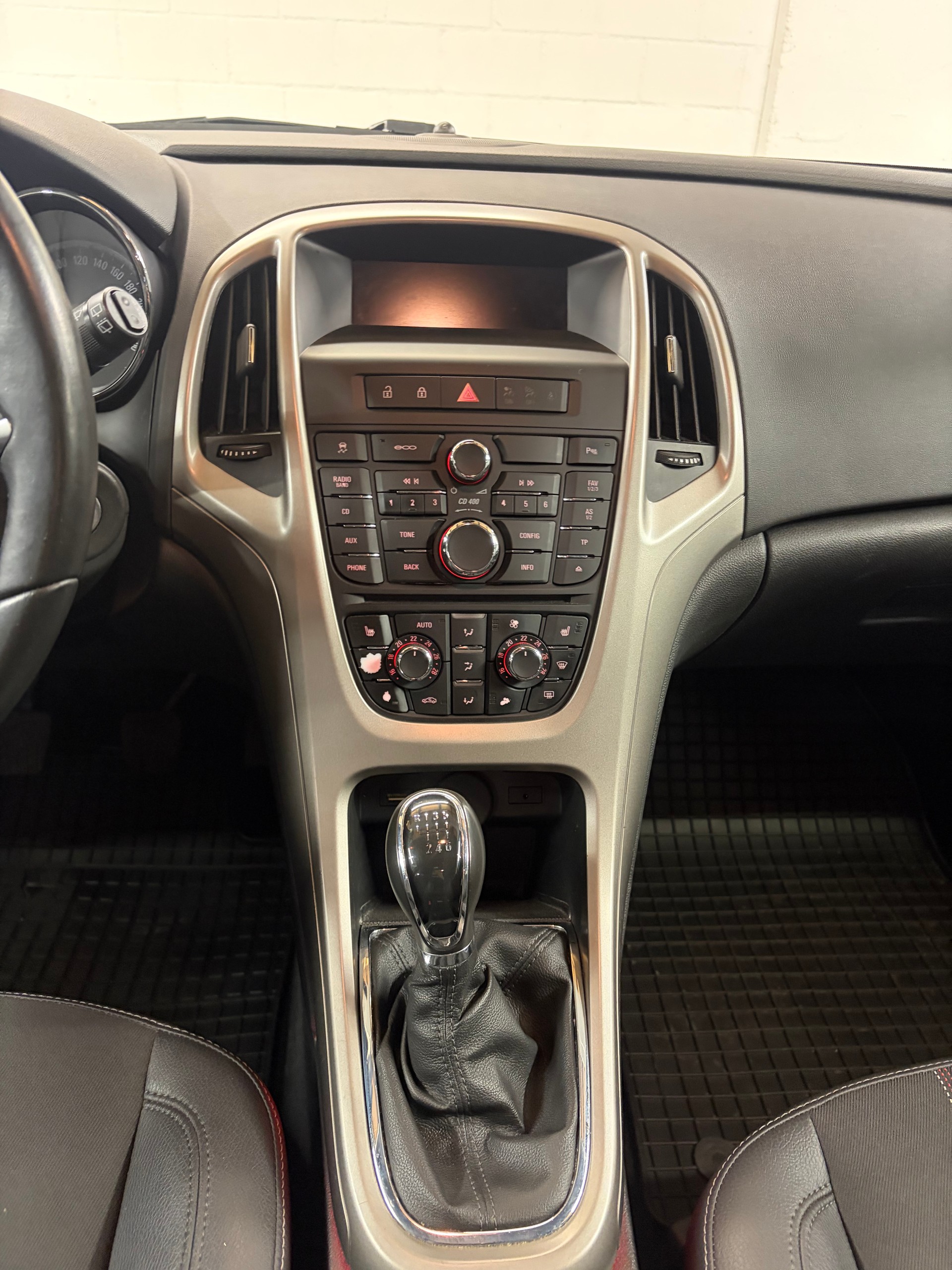 OPEL Astra 1.7 CDTi ecoFLEX Anniversary Edition-image-8