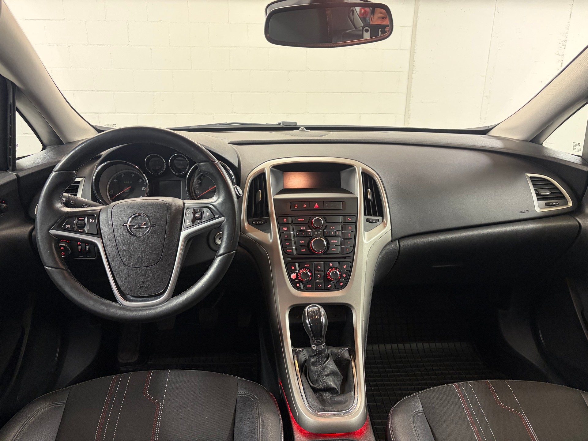 OPEL Astra 1.7 CDTi ecoFLEX Anniversary Edition-image-7