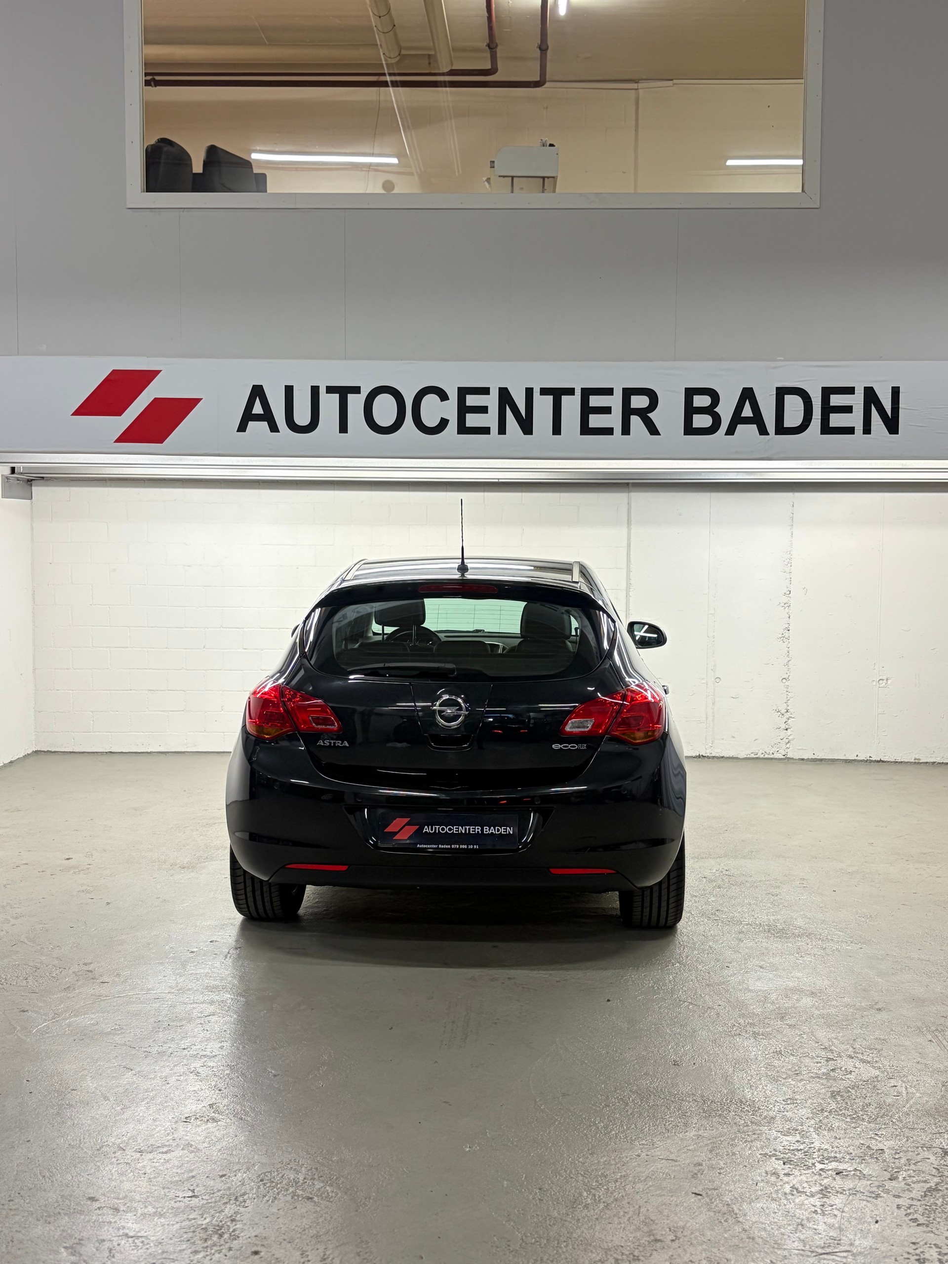 OPEL Astra 1.7 CDTi ecoFLEX Anniversary Edition-image-4