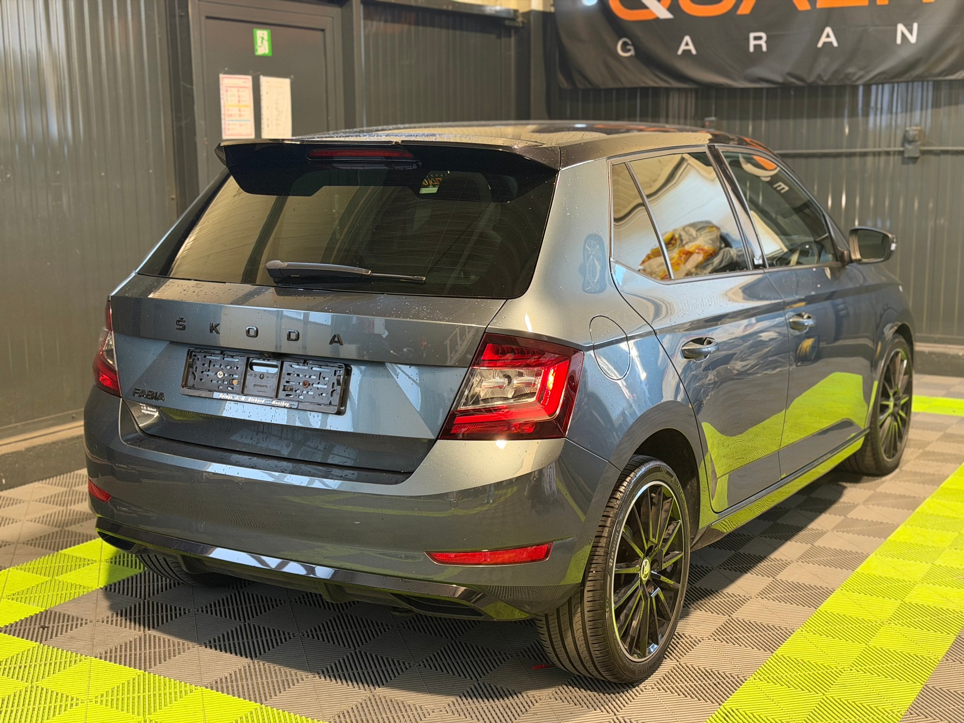 SKODA Fabia 1.0 TSI Monte Carlo DSG-image-1