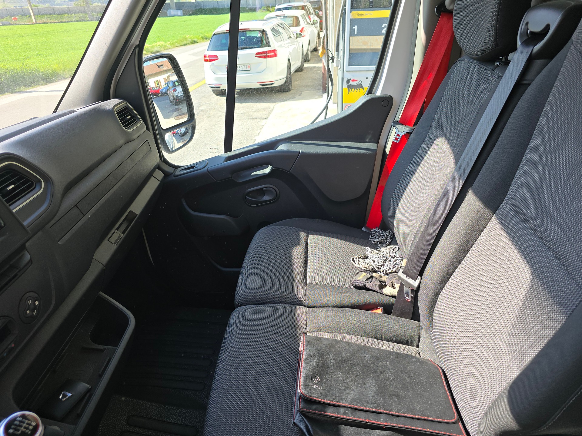RENAULT Master T35 ENERGY 2.3dCi 150 L1H1-image-6