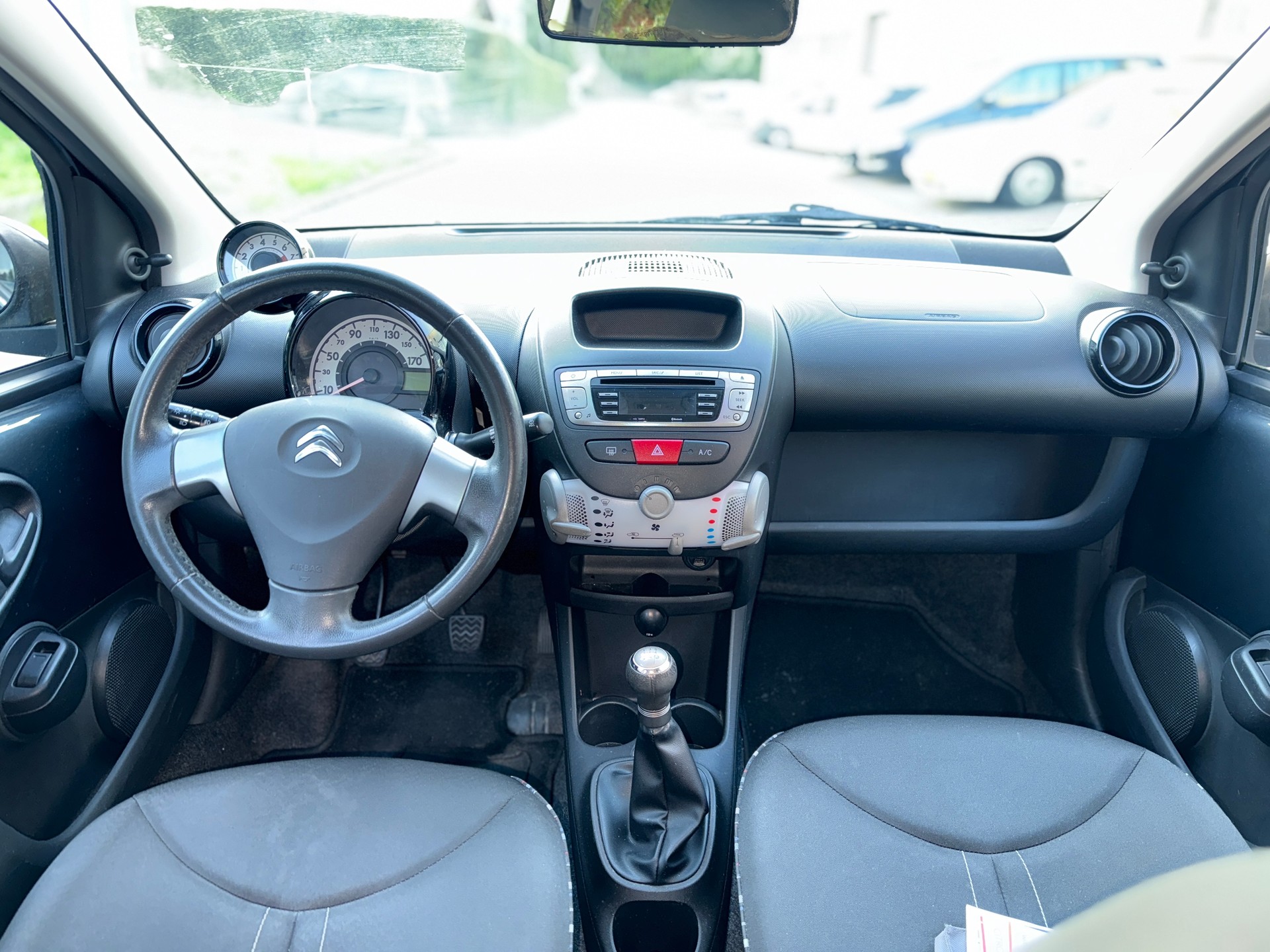 CITROEN C1 1.0i Exclusive-image-6