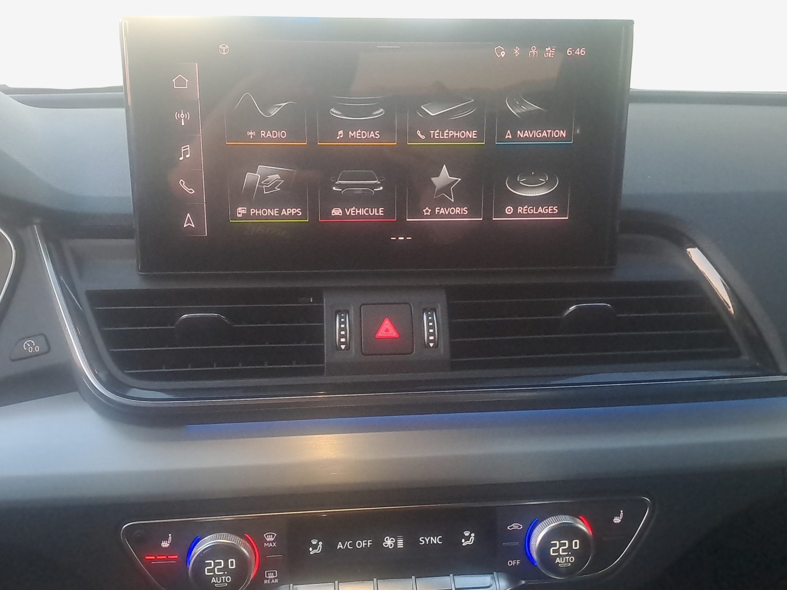 AUDI Q5 40 TDI Black Edition quattro S-tronic-image-10
